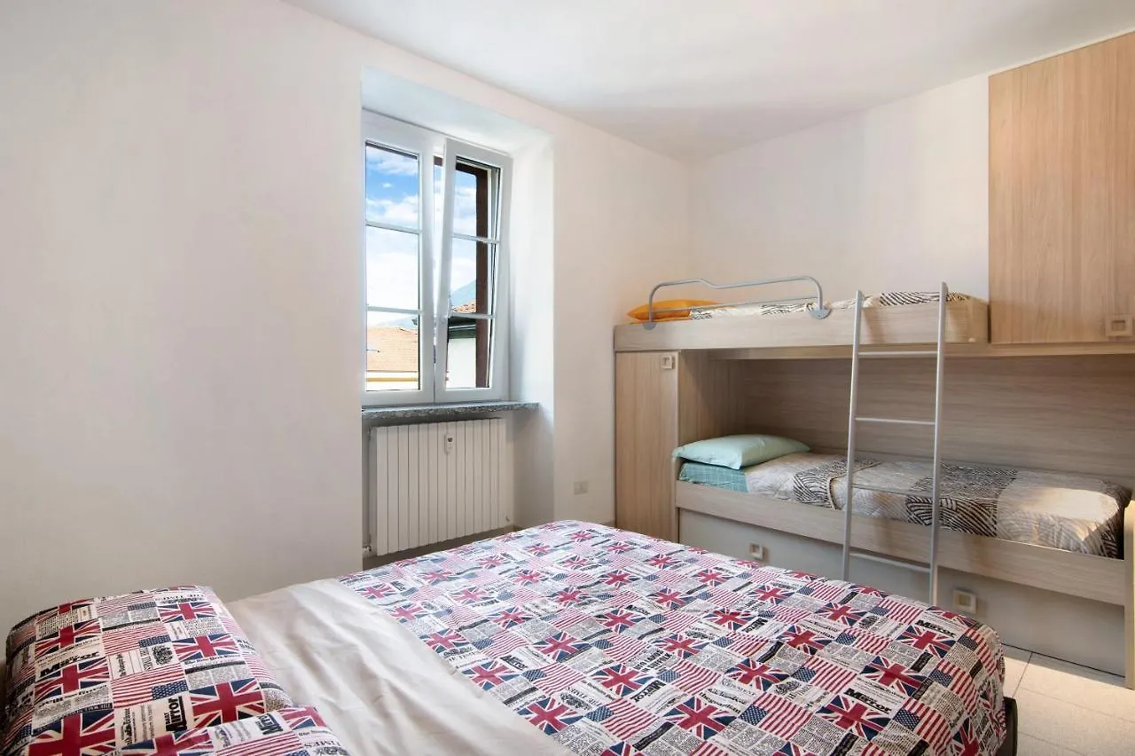 Colico Center Apartment 0*,  Italy