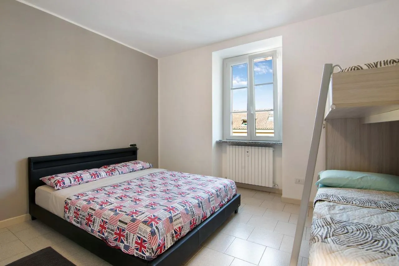 Colico Center Apartment Italy