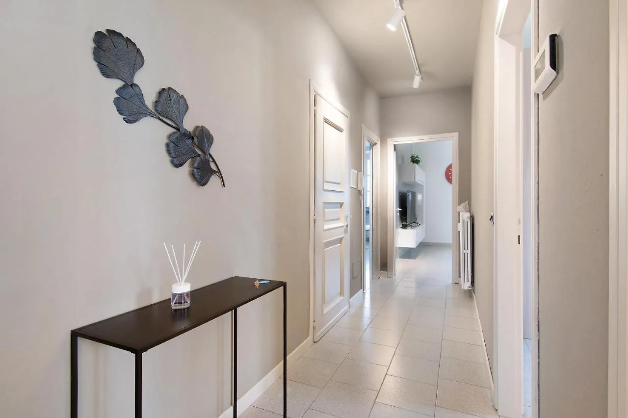 Colico Center Apartment