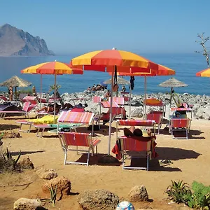 Happy Camp Mobile Homes In El-bahira Village , San Vito Lo Capo Włochy