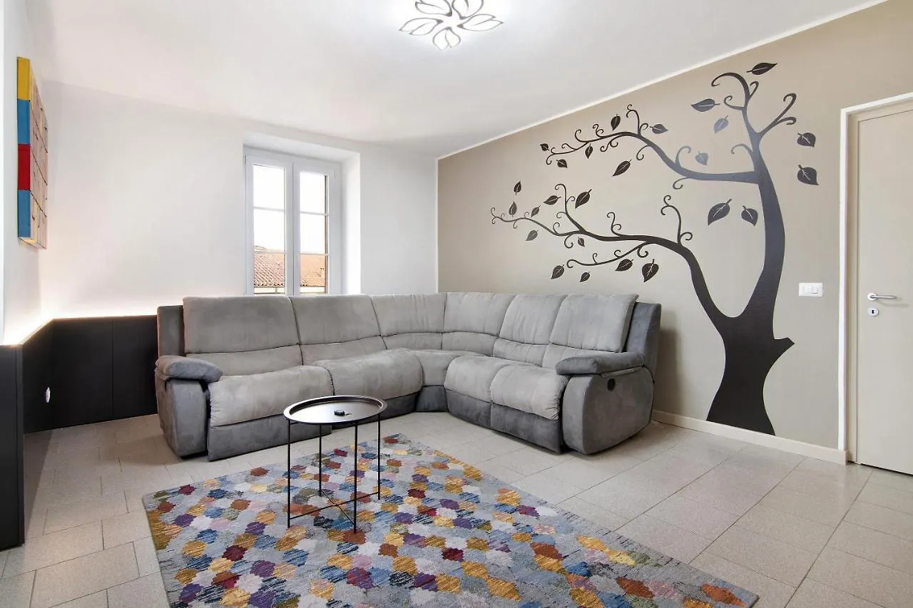 Colico Center Apartment
