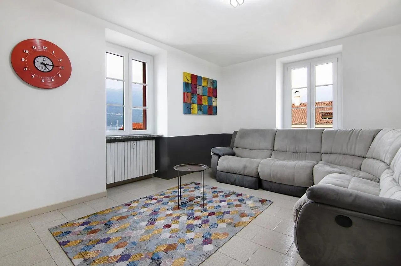 Colico Center Apartment